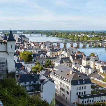 L’escapade : Maison Centre-ville Avec Cour * Saumur