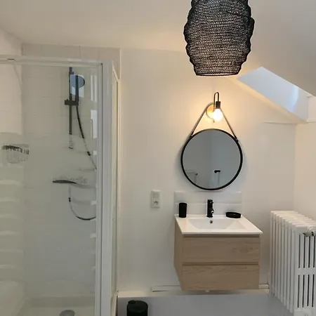 L’escapade : Maison Centre-ville Avec Cour Hébergement de vacances *