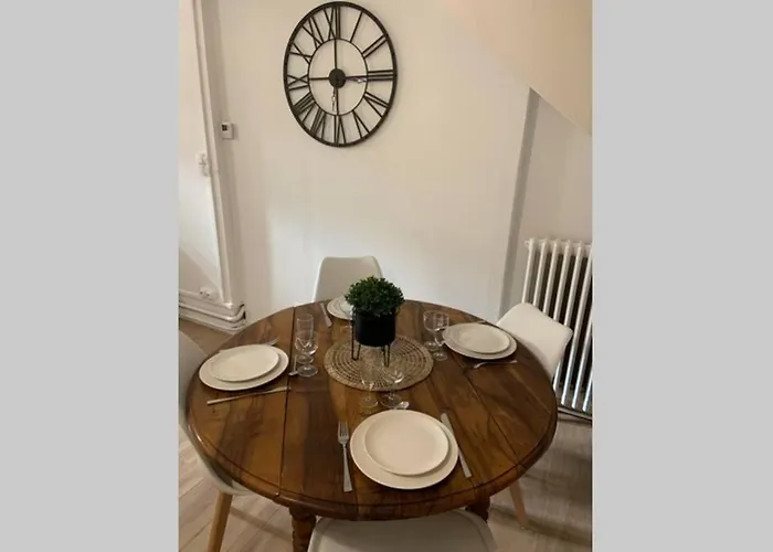 L'escapade : Maison Centre-ville Avec Cour *